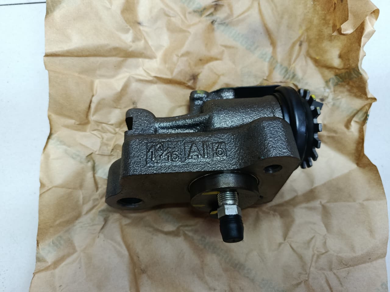 Cylinder Assy, Front Wheel Brake — 47540-F1011 — photo 4